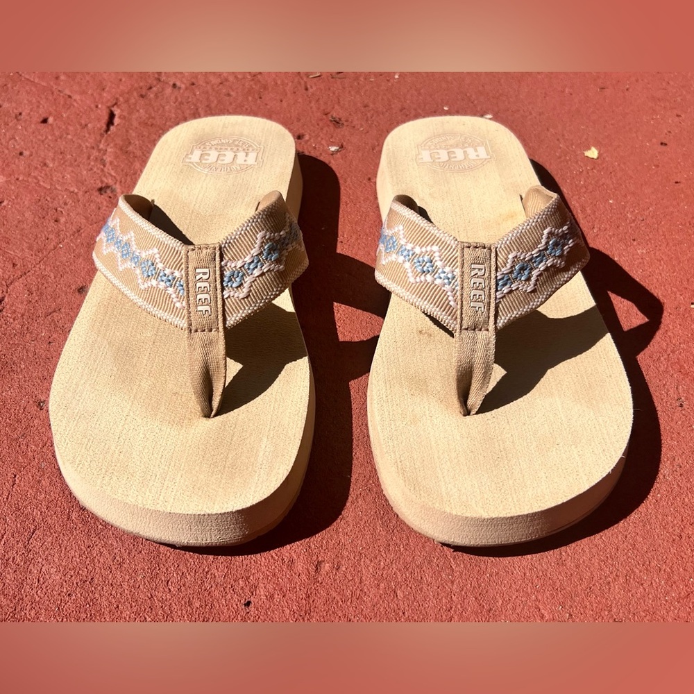 Reef Women's Tan and Blue Sandals